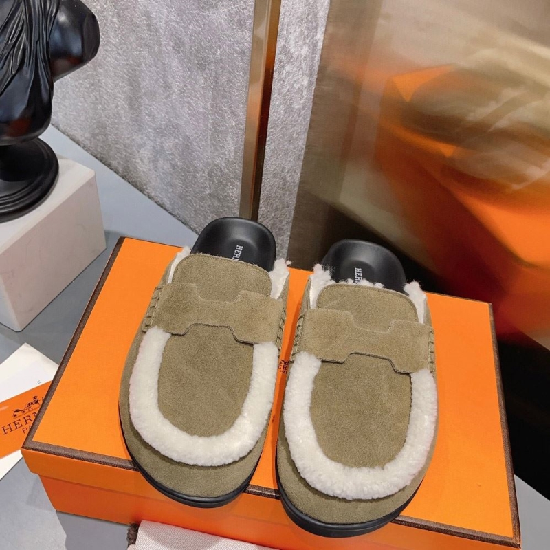 H**mes slippers